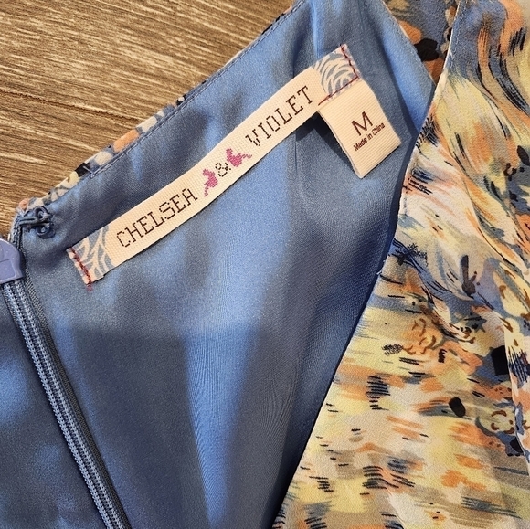 Chelsea and Violet Floral Flutter Maxi Dress NWOT size Medium - Picture 6 of 7